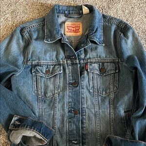 Levi’s Jean jacket ladies size large